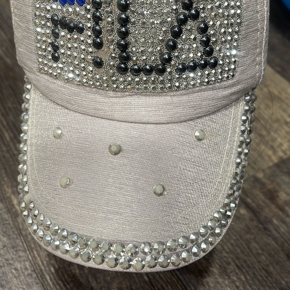 Hat Fila - Picture 6 of 7